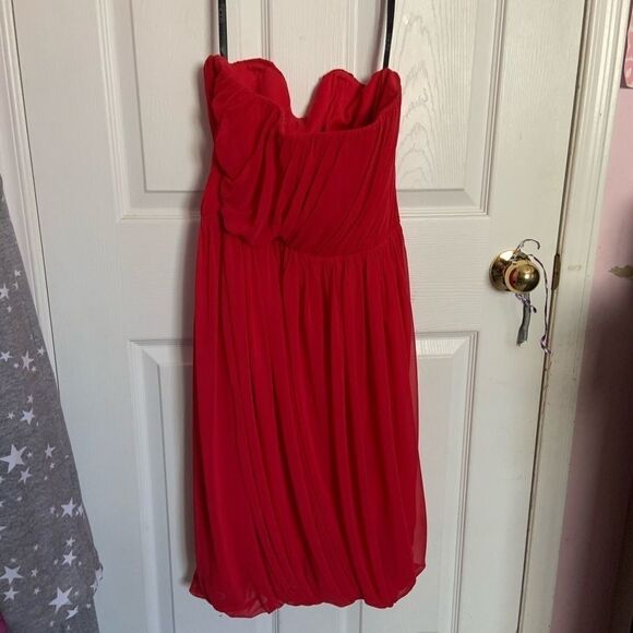Formal red strapless dress - Picture 5 of 9